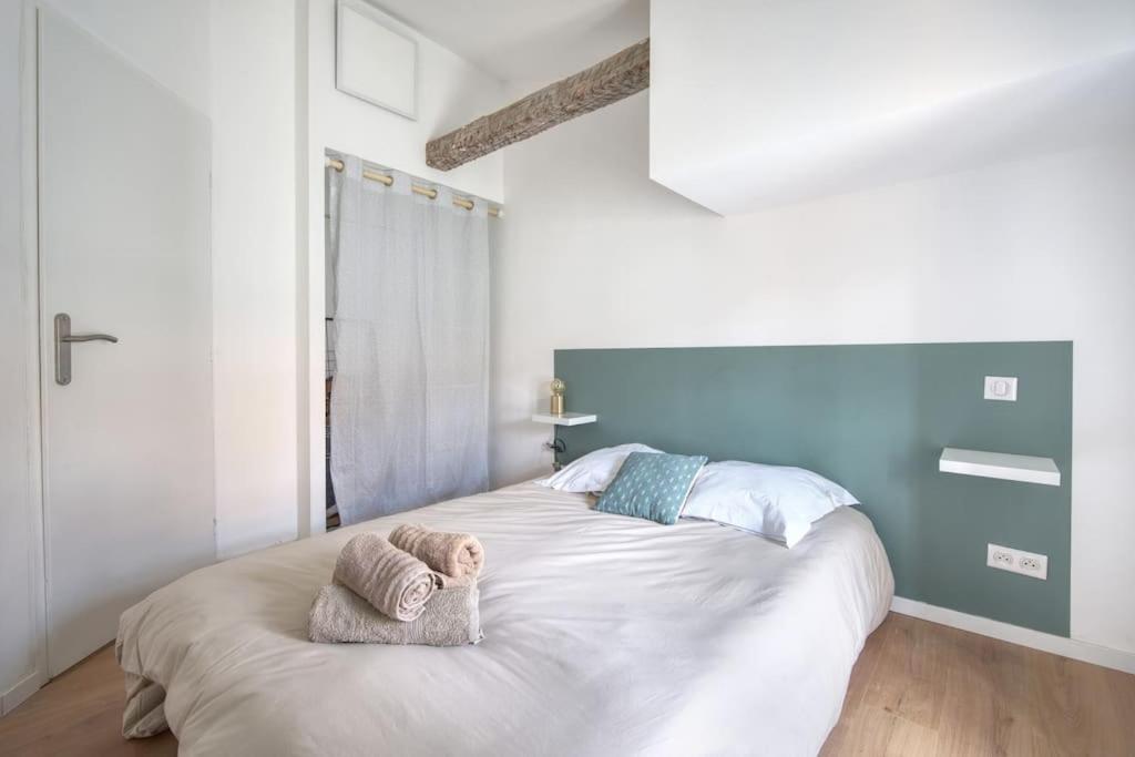 Superbe Appartement, Hypercentre, 4Chambres. เบซิเยร์ ภายนอก รูปภาพ